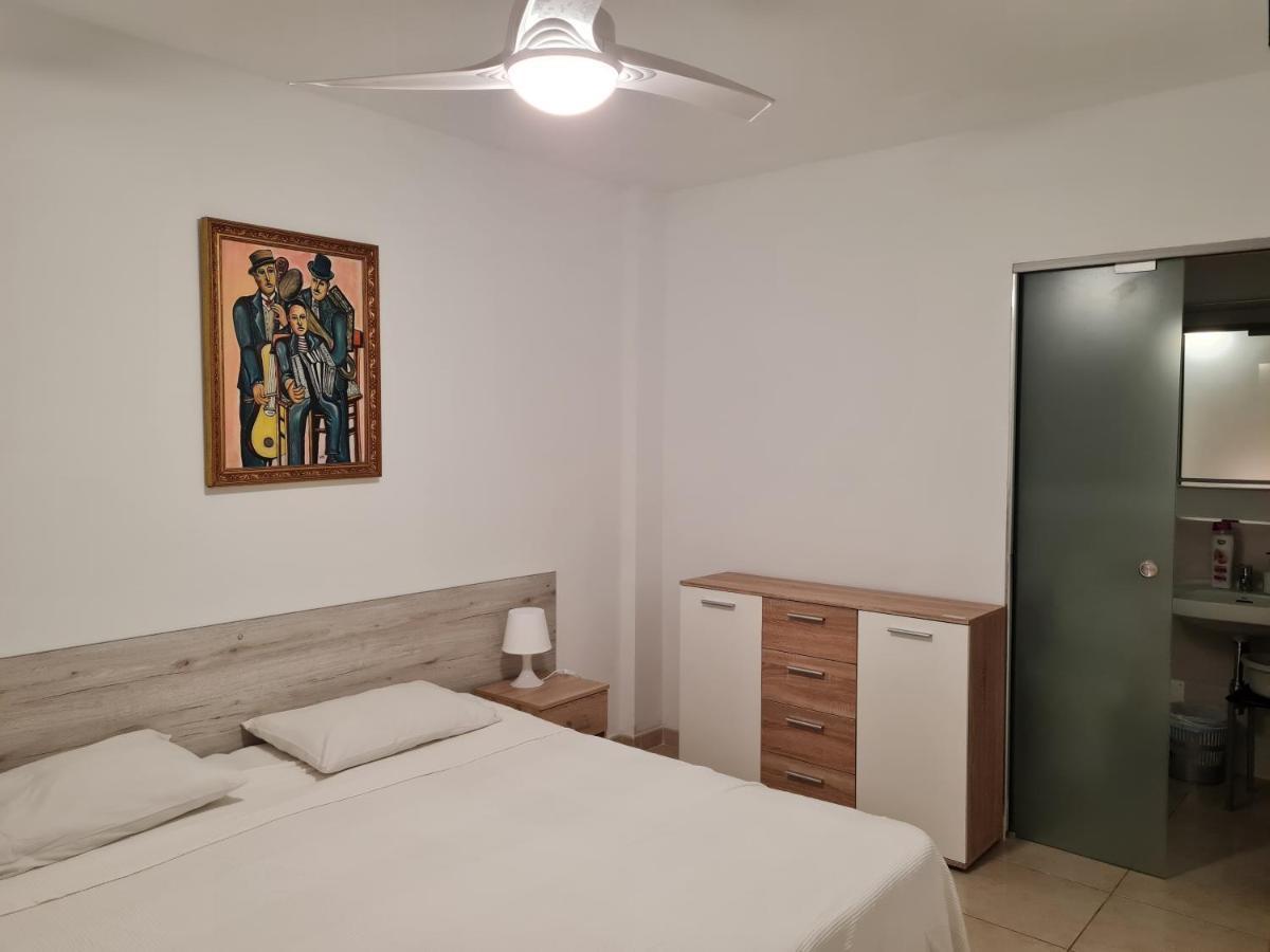 Habitaciones Nathaly Armenime Exterior photo